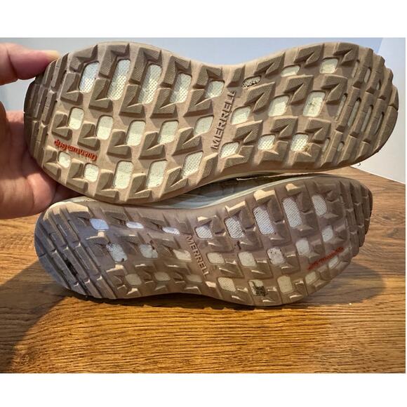 Merrell Women's Athletic Shoes - Light Gray and Cream - Picture 7 of 10